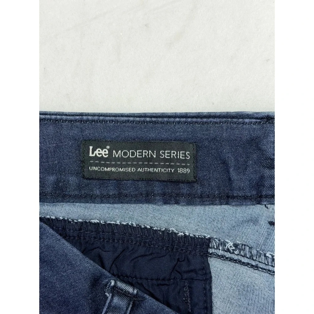Lee modern series